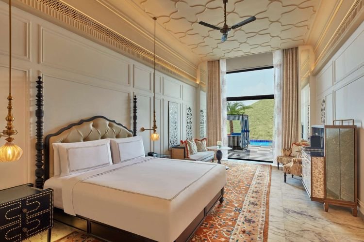 Signature Room with Plunge Pool & Cabana