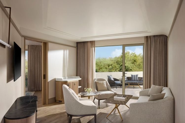 Deluxe Suite – photo 2