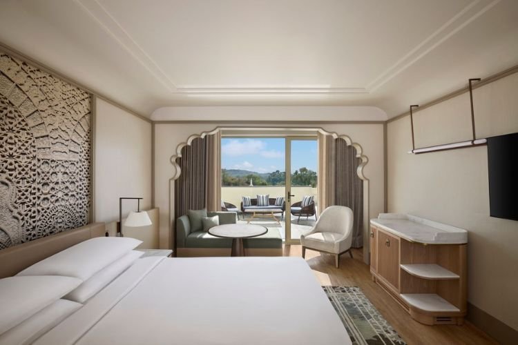 Premier Room with Balcony – photo 2